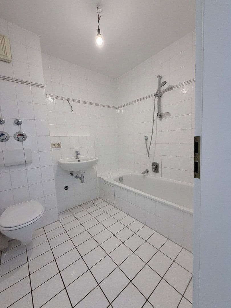 Pronájem bytu 2+1 64 m², Brunnerstraße 1, Haar, Bavorsko Pronájem bytu 2+1 64 m², Brunnerstraße 1, Haar, Bavorsko