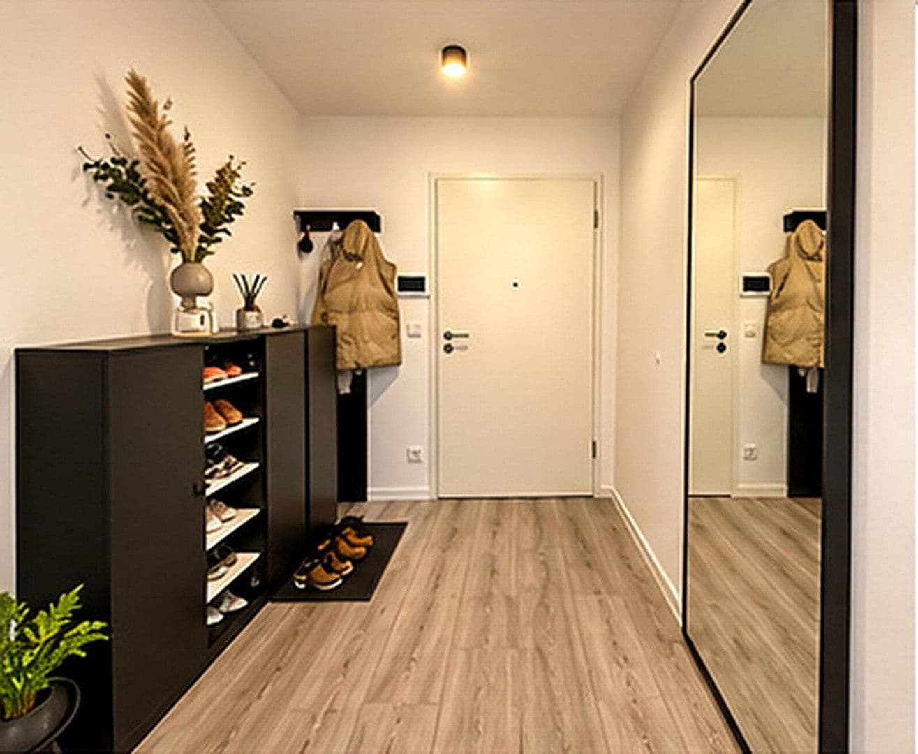 Pronájem bytu 3+kk 106 m², Broicherstraße 27, Mönchengladbach, Severní Porýní-Vestfálsko Pronájem bytu 3+kk 106 m², Broicherstraße 27, Mönchengladbach, Severní Porýní-Vestfálsko