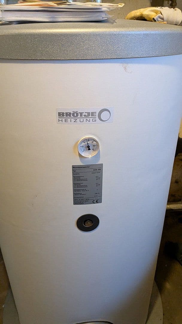 Prodej bytu 3+1 66 m², Bernhardusstr. 12, Ehrenkirchen, Bádensko-Württembersko Prodej bytu 3+1 66 m², Bernhardusstr. 12, Ehrenkirchen, Bádensko-Württembersko