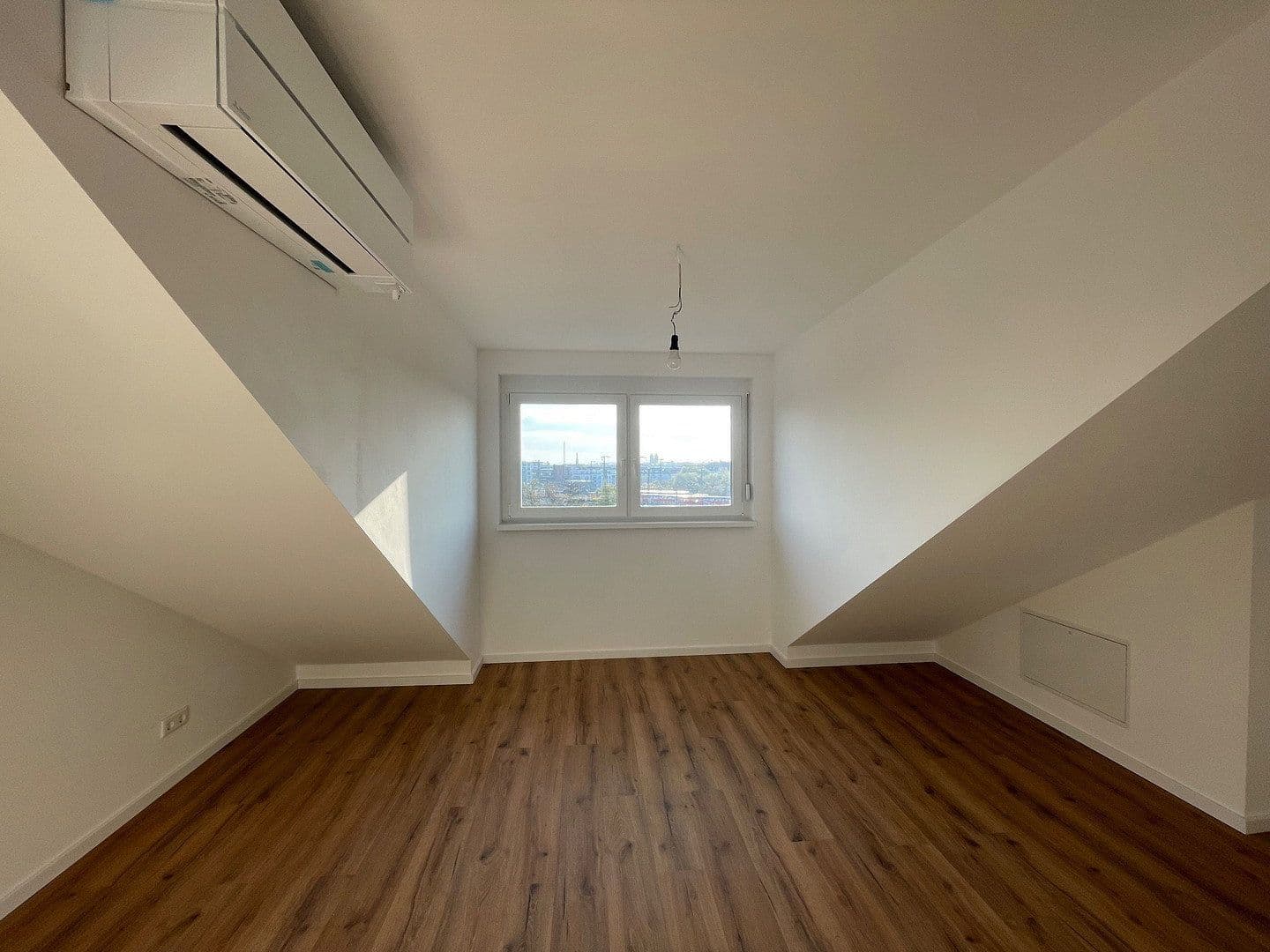 Pronájem bytu 3+kk 85 m², Stromerstr. 1/1A, Nürnberg, Bavorsko Pronájem bytu 3+kk 85 m², Stromerstr. 1/1A, Nürnberg, Bavorsko