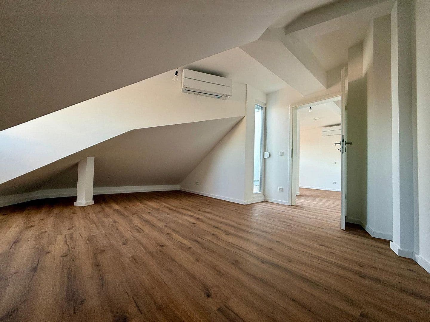 Pronájem bytu 3+kk 85 m², Stromerstr. 1/1A, Nürnberg, Bavorsko Pronájem bytu 3+kk 85 m², Stromerstr. 1/1A, Nürnberg, Bavorsko