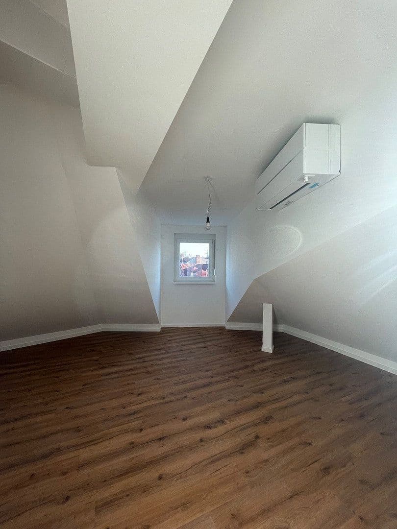 Pronájem bytu 3+kk 85 m², Stromerstr. 1/1A, Nürnberg, Bavorsko Pronájem bytu 3+kk 85 m², Stromerstr. 1/1A, Nürnberg, Bavorsko