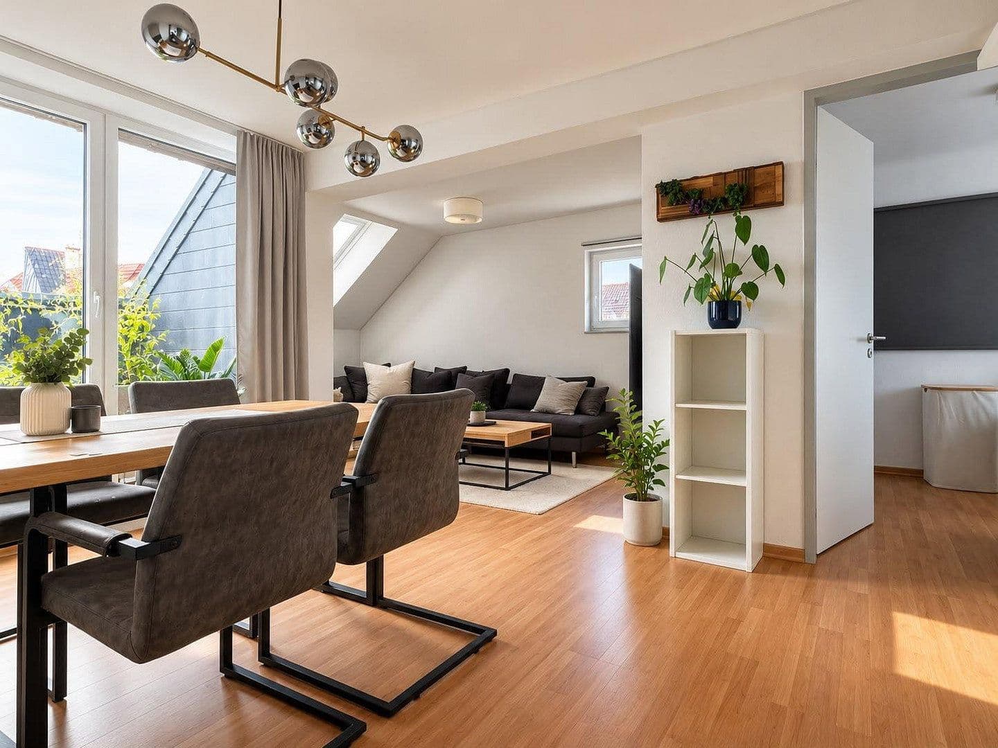 Pronájem bytu 3+1 67 m², Hannover, Dolní Sasko Pronájem bytu 3+1 67 m², Hannover, Dolní Sasko