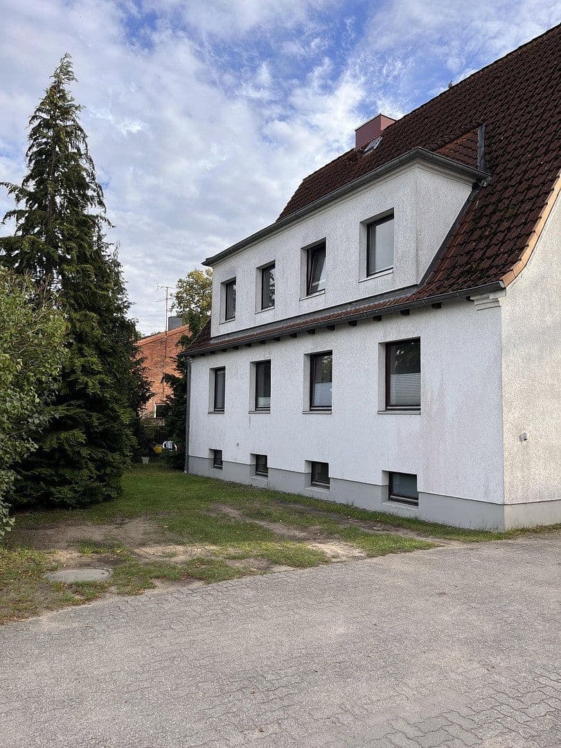 Pronájem bytu 2+1 43 m², St. Hubertus 15a, Groß Grönau, Šlesvicko-Holštýnsko Pronájem bytu 2+1 43 m², St. Hubertus 15a, Groß Grönau, Šlesvicko-Holštýnsko