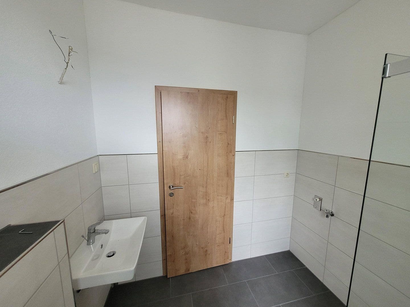 Pronájem bytu 2+1 40 m², Gröbener Schulstraße 6, Teuchern, Sasko-Anhaltsko Pronájem bytu 2+1 40 m², Gröbener Schulstraße 6, Teuchern, Sasko-Anhaltsko