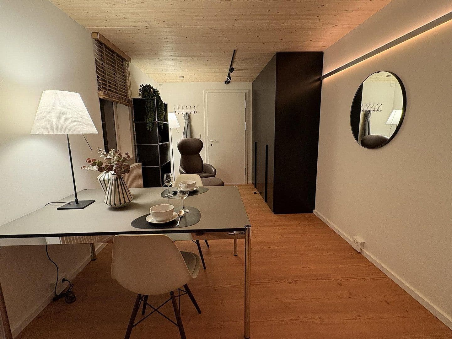 Pronájem bytu 1+1 28 m², Friedrichstraße 3, Erlangen, Bavorsko Pronájem bytu 1+1 28 m², Friedrichstraße 3, Erlangen, Bavorsko