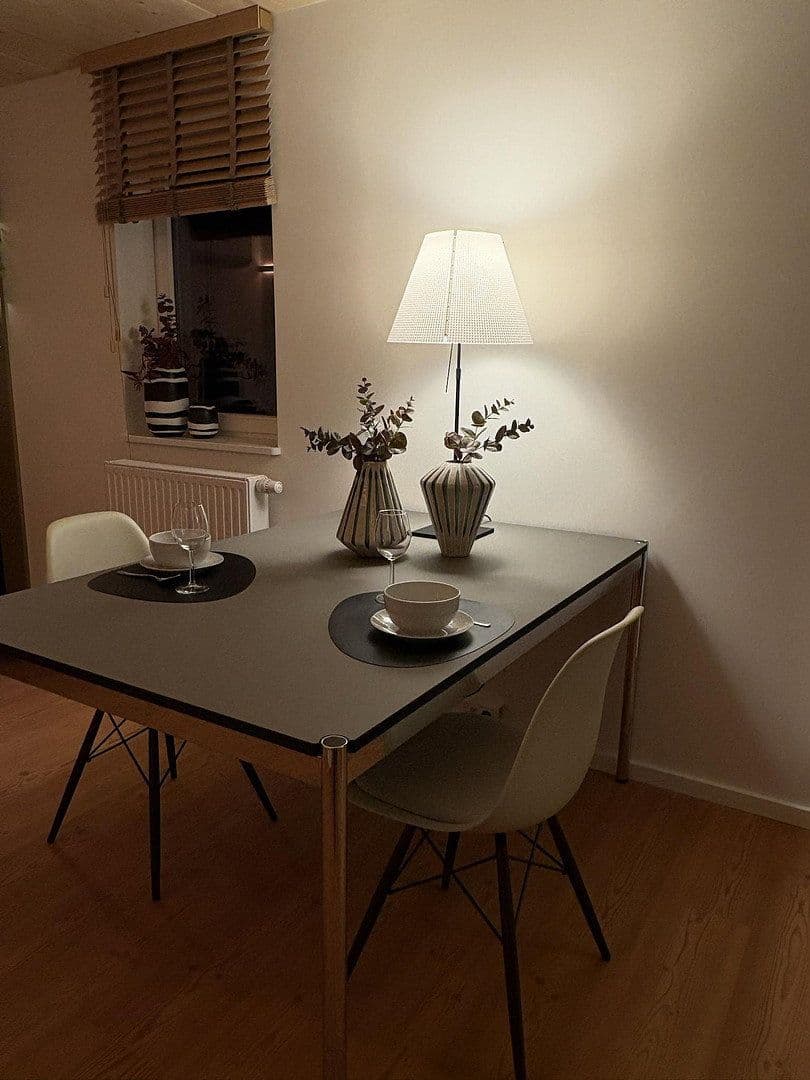 Pronájem bytu 1+1 28 m², Friedrichstraße 3, Erlangen, Bavorsko Pronájem bytu 1+1 28 m², Friedrichstraße 3, Erlangen, Bavorsko