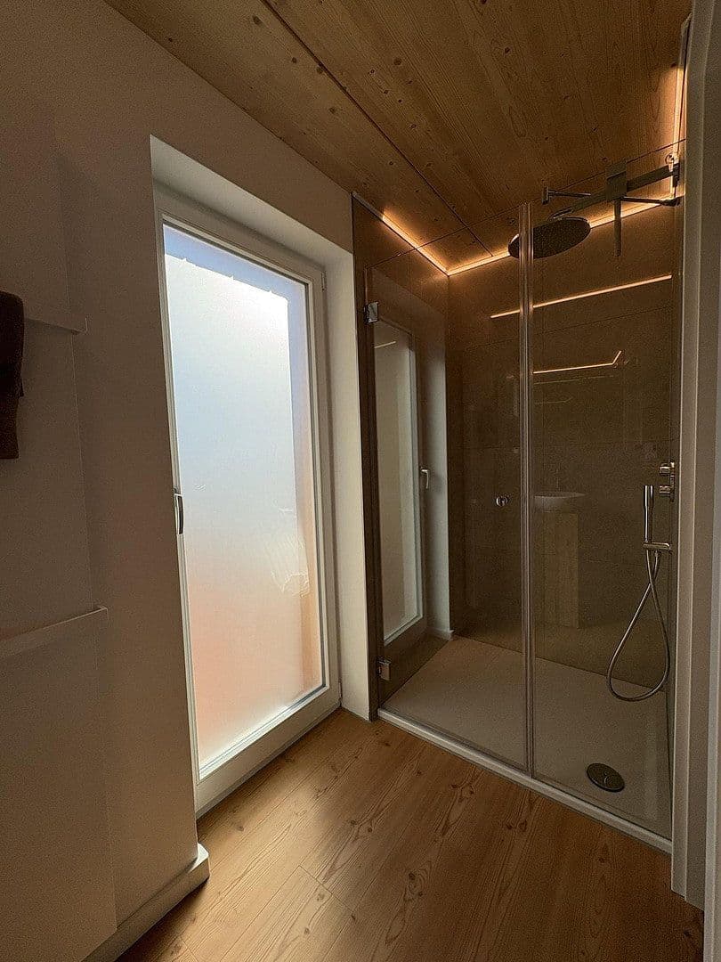 Pronájem bytu 1+1 28 m², Friedrichstraße 3, Erlangen, Bavorsko Pronájem bytu 1+1 28 m², Friedrichstraße 3, Erlangen, Bavorsko