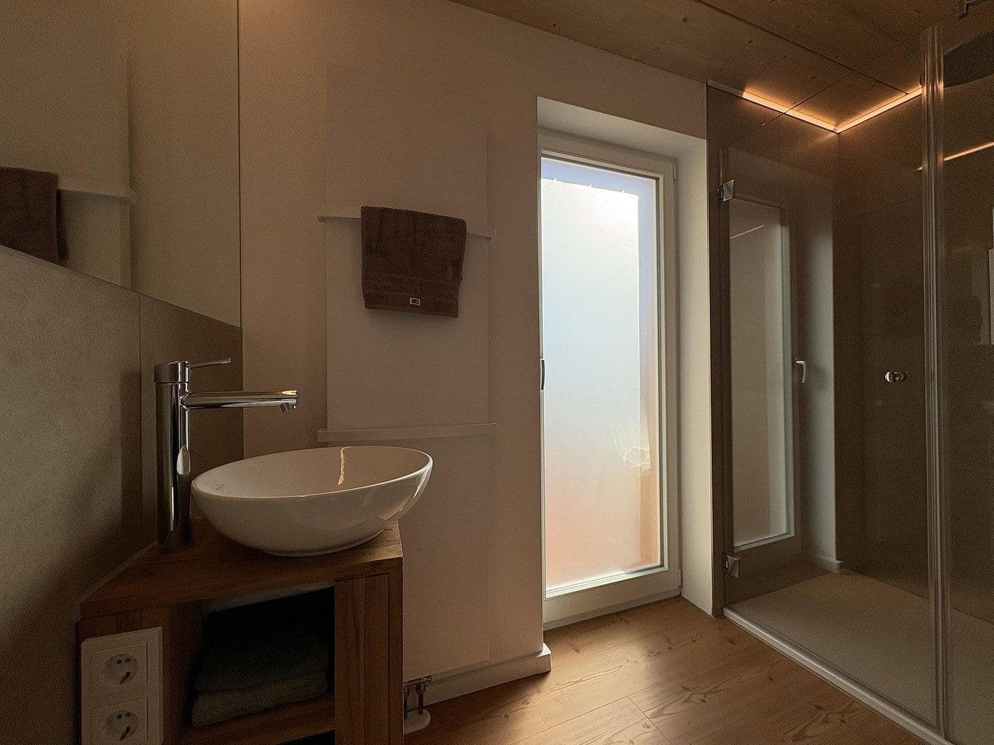Pronájem bytu 1+1 28 m², Friedrichstraße 3, Erlangen, Bavorsko Pronájem bytu 1+1 28 m², Friedrichstraße 3, Erlangen, Bavorsko