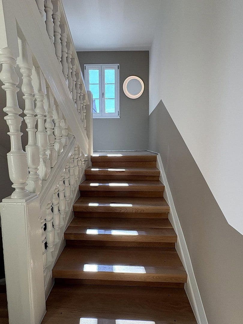 Pronájem bytu 1+1 28 m², Friedrichstraße 3, Erlangen, Bavorsko Pronájem bytu 1+1 28 m², Friedrichstraße 3, Erlangen, Bavorsko