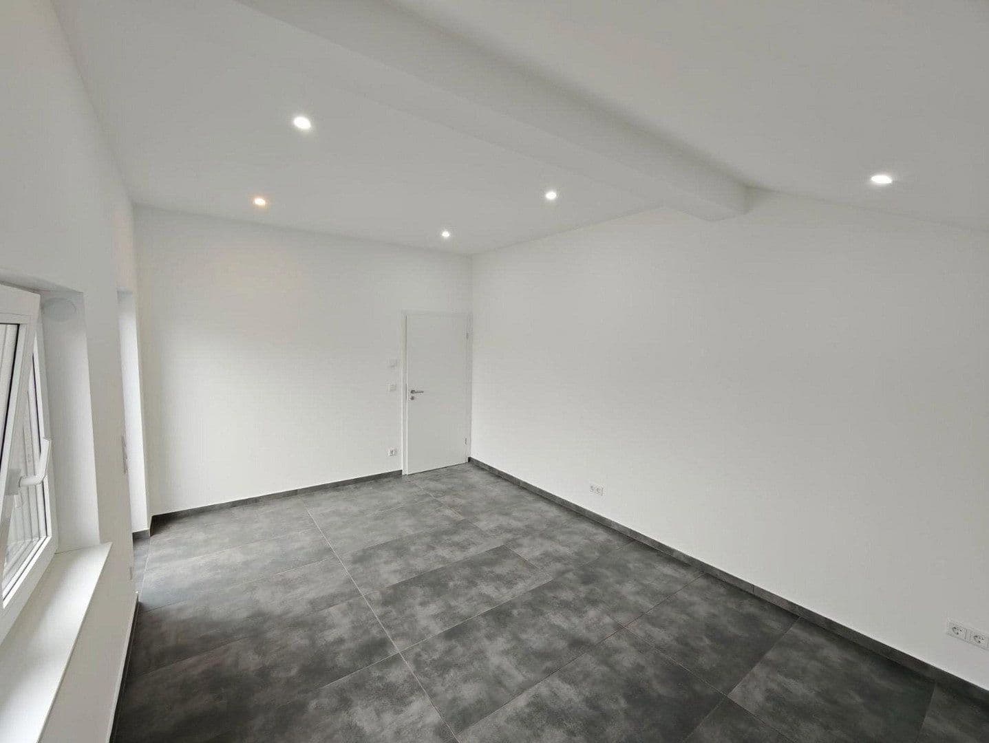 Pronájem bytu 3+1 85 m², Klausegasse 1, Linden, Hessen Pronájem bytu 3+1 85 m², Klausegasse 1, Linden, Hessen