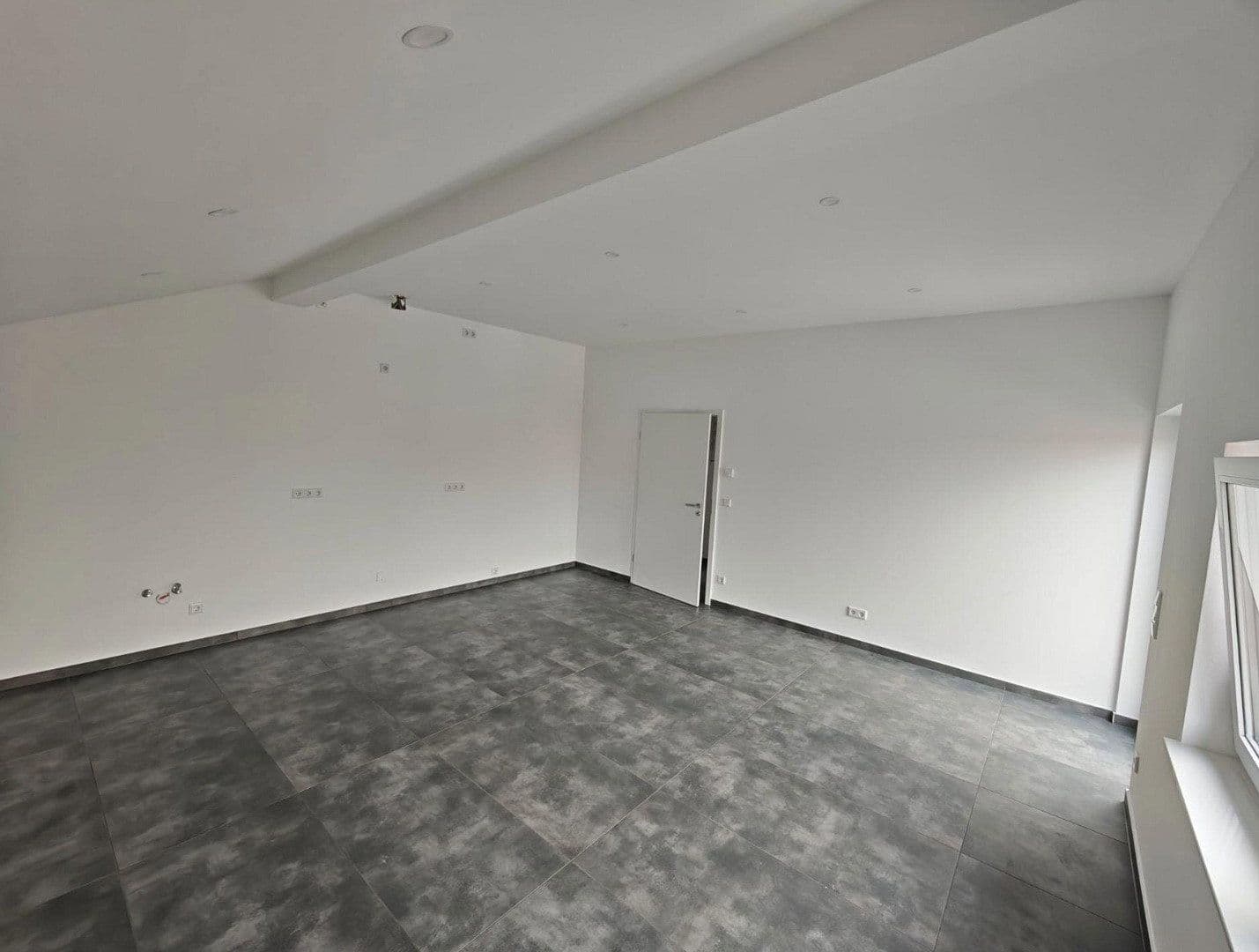 Pronájem bytu 3+1 85 m², Klausegasse 1, Linden, Hessen Pronájem bytu 3+1 85 m², Klausegasse 1, Linden, Hessen