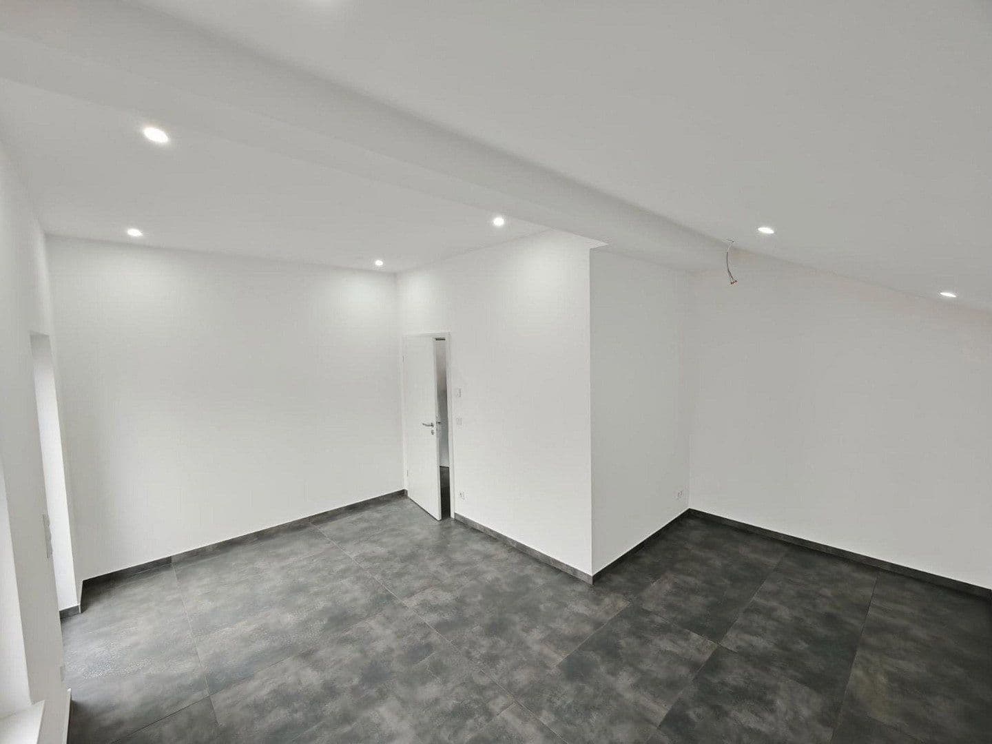 Pronájem bytu 3+1 85 m², Klausegasse 1, Linden, Hessen Pronájem bytu 3+1 85 m², Klausegasse 1, Linden, Hessen