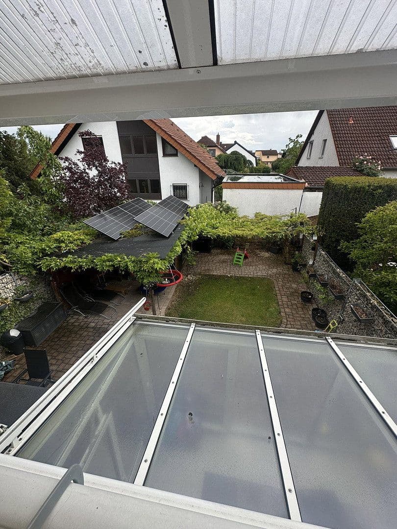Pronájem domu 130 m², pozemek 250 m², Ludwigshafen am Rhein, Porýní-Falc Pronájem domu 130 m², pozemek 250 m², Ludwigshafen am Rhein, Porýní-Falc
