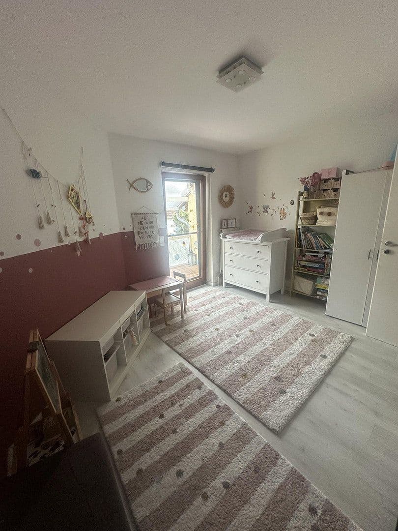 Pronájem domu 130 m², pozemek 250 m², Ludwigshafen am Rhein, Porýní-Falc Pronájem domu 130 m², pozemek 250 m², Ludwigshafen am Rhein, Porýní-Falc