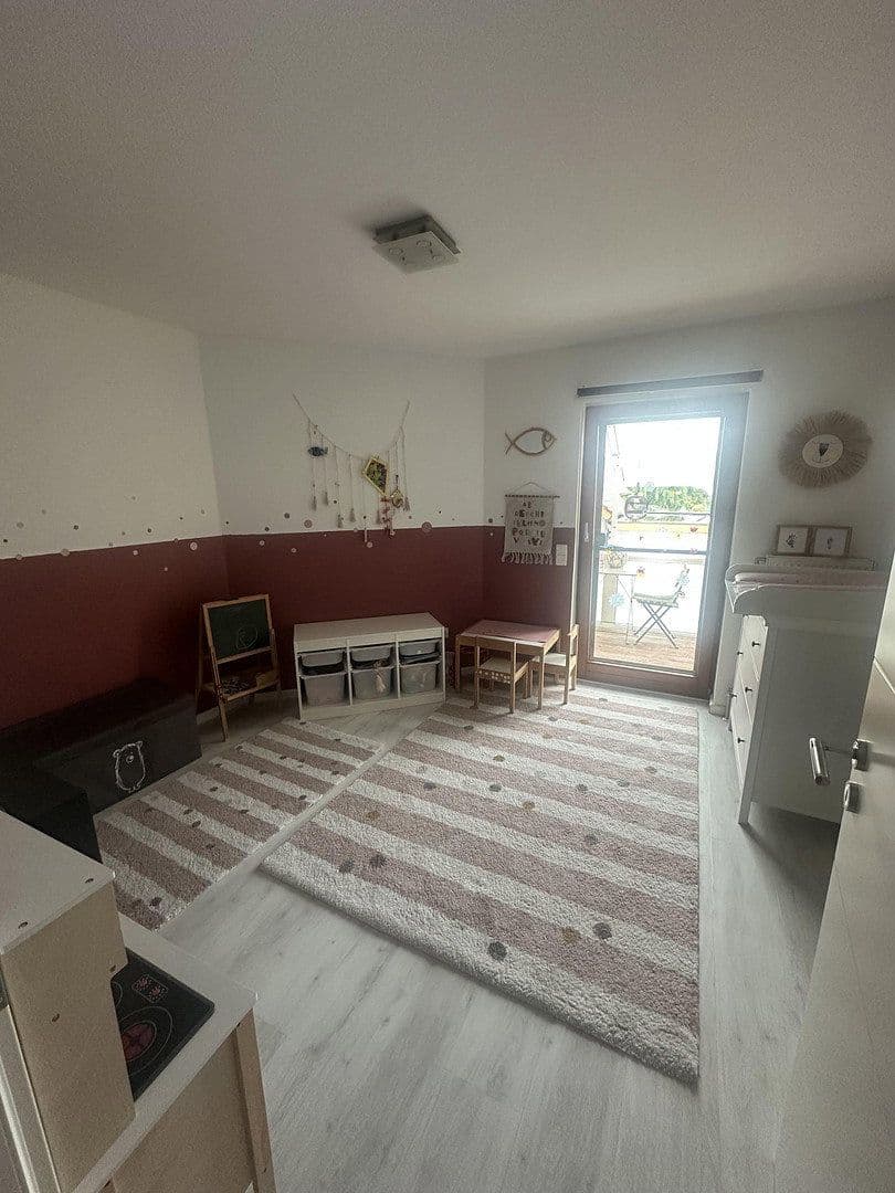 Pronájem domu 130 m², pozemek 250 m², Ludwigshafen am Rhein, Porýní-Falc Pronájem domu 130 m², pozemek 250 m², Ludwigshafen am Rhein, Porýní-Falc