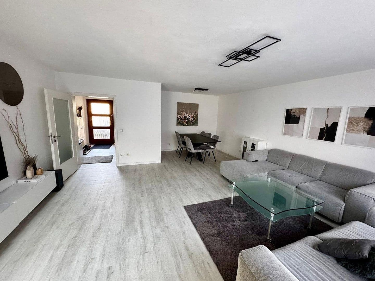 Pronájem domu 130 m², pozemek 250 m², Ludwigshafen am Rhein, Porýní-Falc Pronájem domu 130 m², pozemek 250 m², Ludwigshafen am Rhein, Porýní-Falc