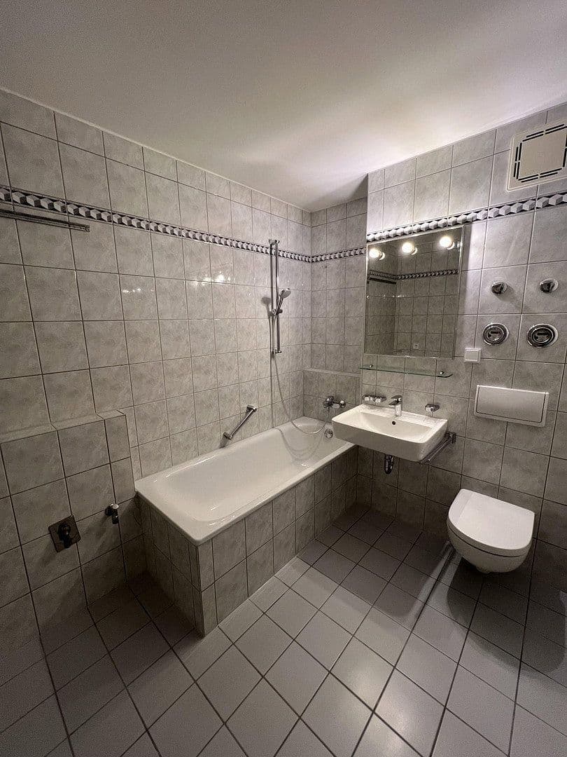 Pronájem bytu 2+1 57 m², Pählstraße 12, München, Bavorsko Pronájem bytu 2+1 57 m², Pählstraße 12, München, Bavorsko