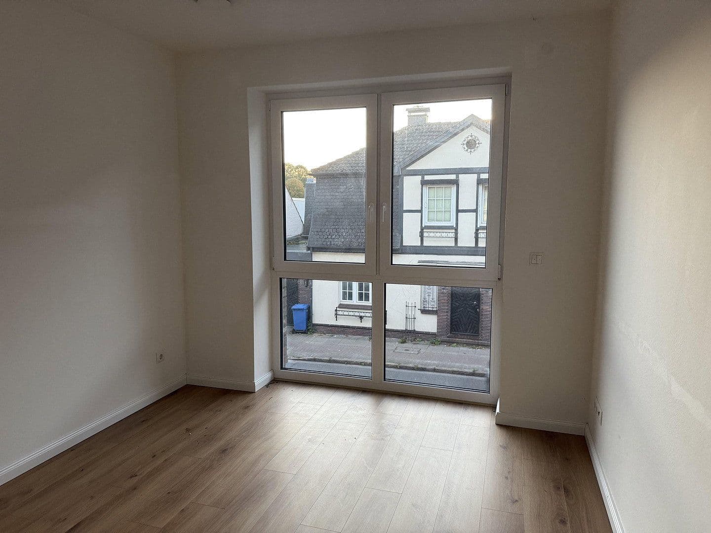 Pronájem bytu 2+1 49 m², Schauenburger Str. 10, Pinneberg, Šlesvicko-Holštýnsko Pronájem bytu 2+1 49 m², Schauenburger Str. 10, Pinneberg, Šlesvicko-Holštýnsko