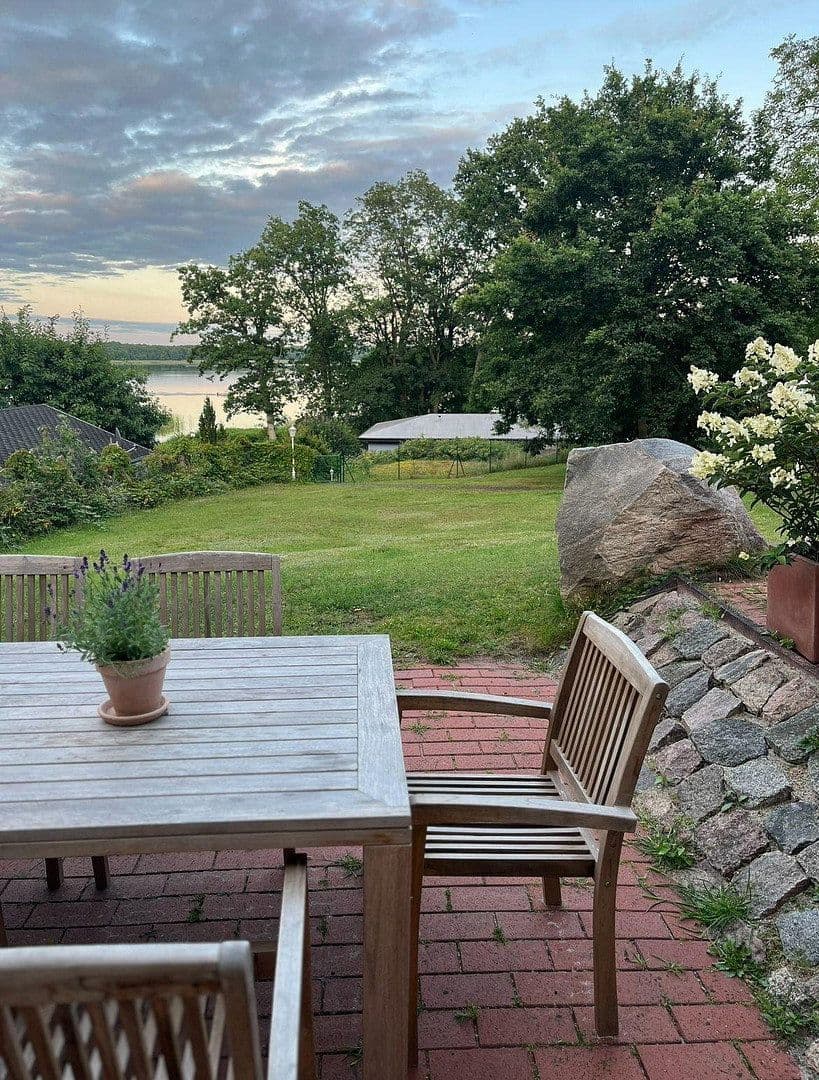 Prodej domu 128 m², pozemek 1.397 m², Zwenzow 50a, Userin, Mecklenburg-Vorpommern Prodej domu 128 m², pozemek 1.397 m², Zwenzow 50a, Userin, Mecklenburg-Vorpommern