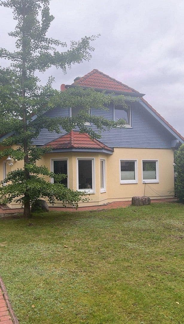 Prodej domu 128 m², pozemek 1.397 m², Zwenzow 50a, Userin, Mecklenburg-Vorpommern Prodej domu 128 m², pozemek 1.397 m², Zwenzow 50a, Userin, Mecklenburg-Vorpommern