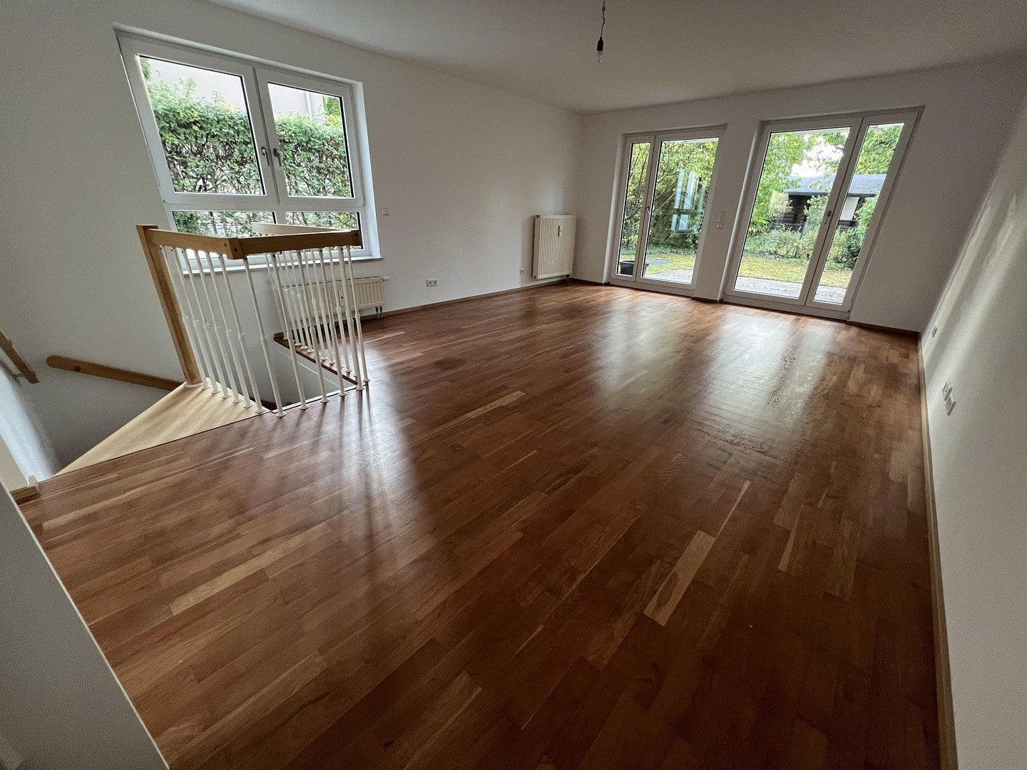 Pronájem bytu 3+1 87 m², Unterbrunner Str. 12, München, Bavorsko Pronájem bytu 3+1 87 m², Unterbrunner Str. 12, München, Bavorsko
