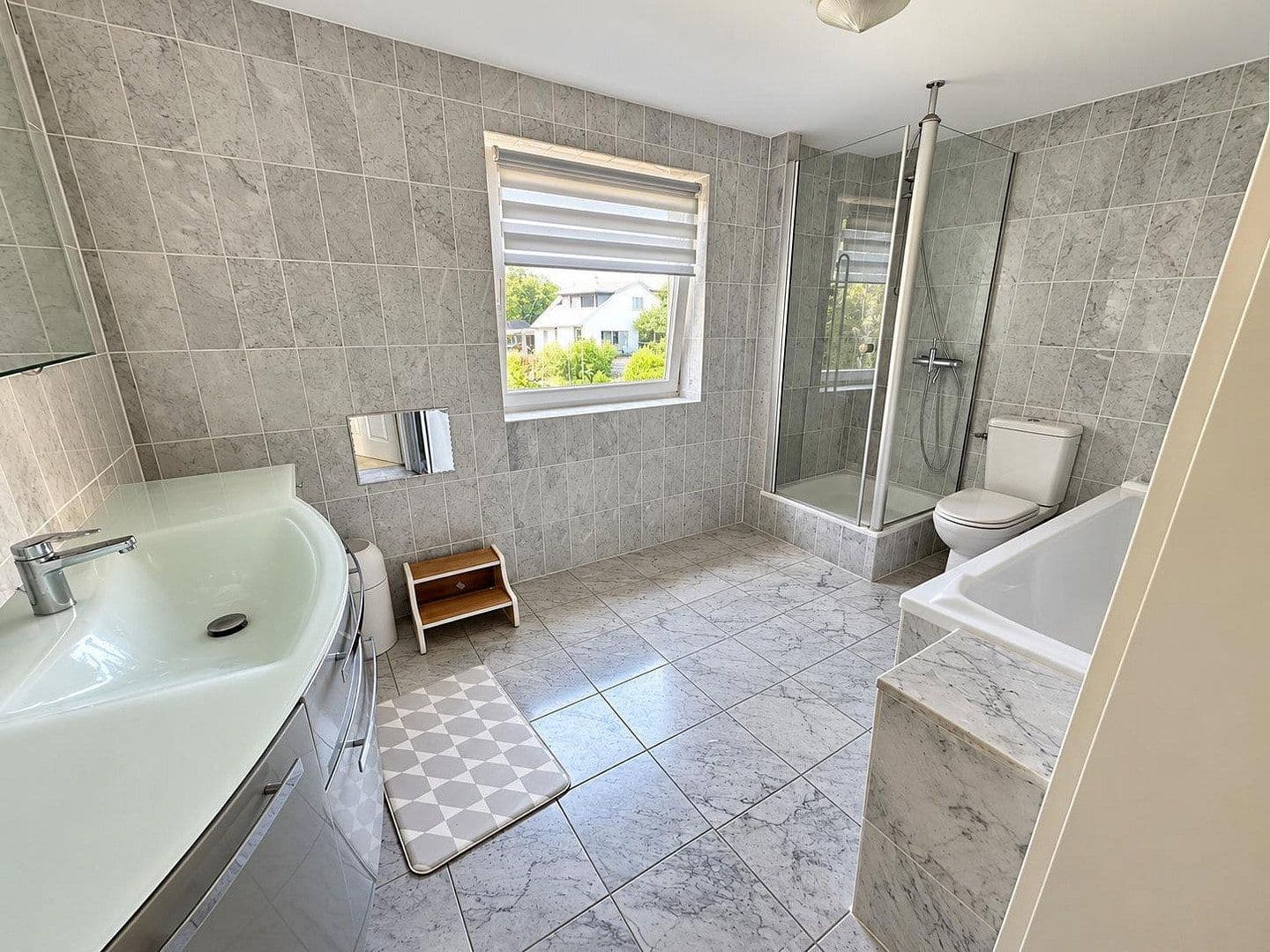 Prodej domu 120 m², pozemek 418 m², Halstenbek, Šlesvicko-Holštýnsko Prodej domu 120 m², pozemek 418 m², Halstenbek, Šlesvicko-Holštýnsko