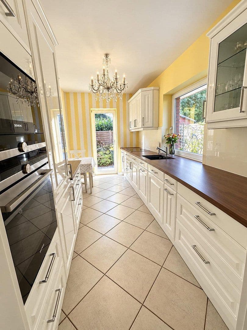 Prodej domu 120 m², pozemek 418 m², Halstenbek, Šlesvicko-Holštýnsko Prodej domu 120 m², pozemek 418 m², Halstenbek, Šlesvicko-Holštýnsko