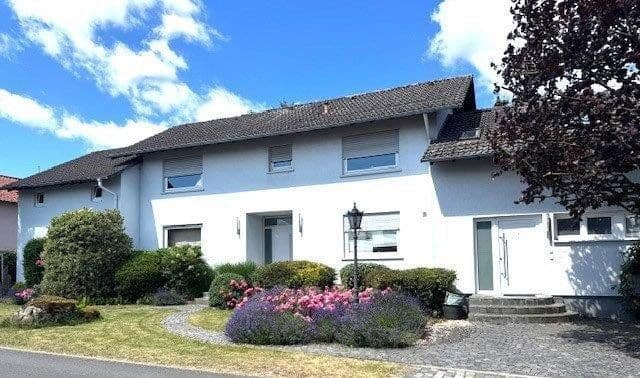 Pronájem domu 180 m², pozemek 950 m², Karben, Hessen Pronájem domu 180 m², pozemek 950 m², Karben, Hessen