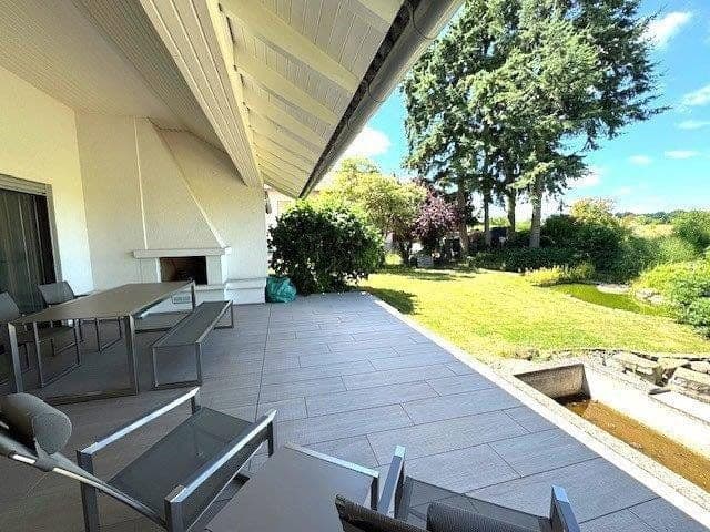 Pronájem domu 180 m², pozemek 950 m², Karben, Hessen Pronájem domu 180 m², pozemek 950 m², Karben, Hessen