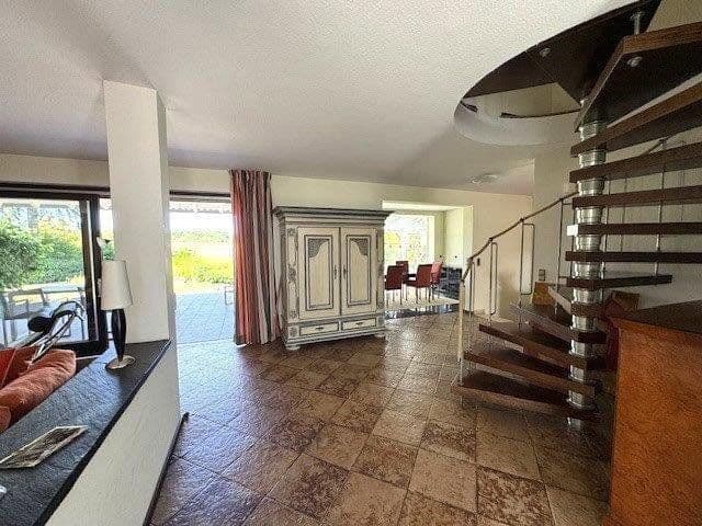 Pronájem domu 180 m², pozemek 950 m², Karben, Hessen Pronájem domu 180 m², pozemek 950 m², Karben, Hessen
