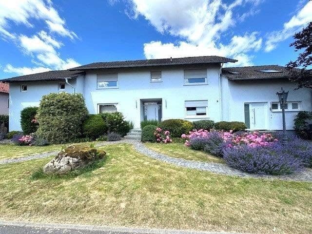 Pronájem domu 180 m², pozemek 950 m², Karben, Hessen Pronájem domu 180 m², pozemek 950 m², Karben, Hessen