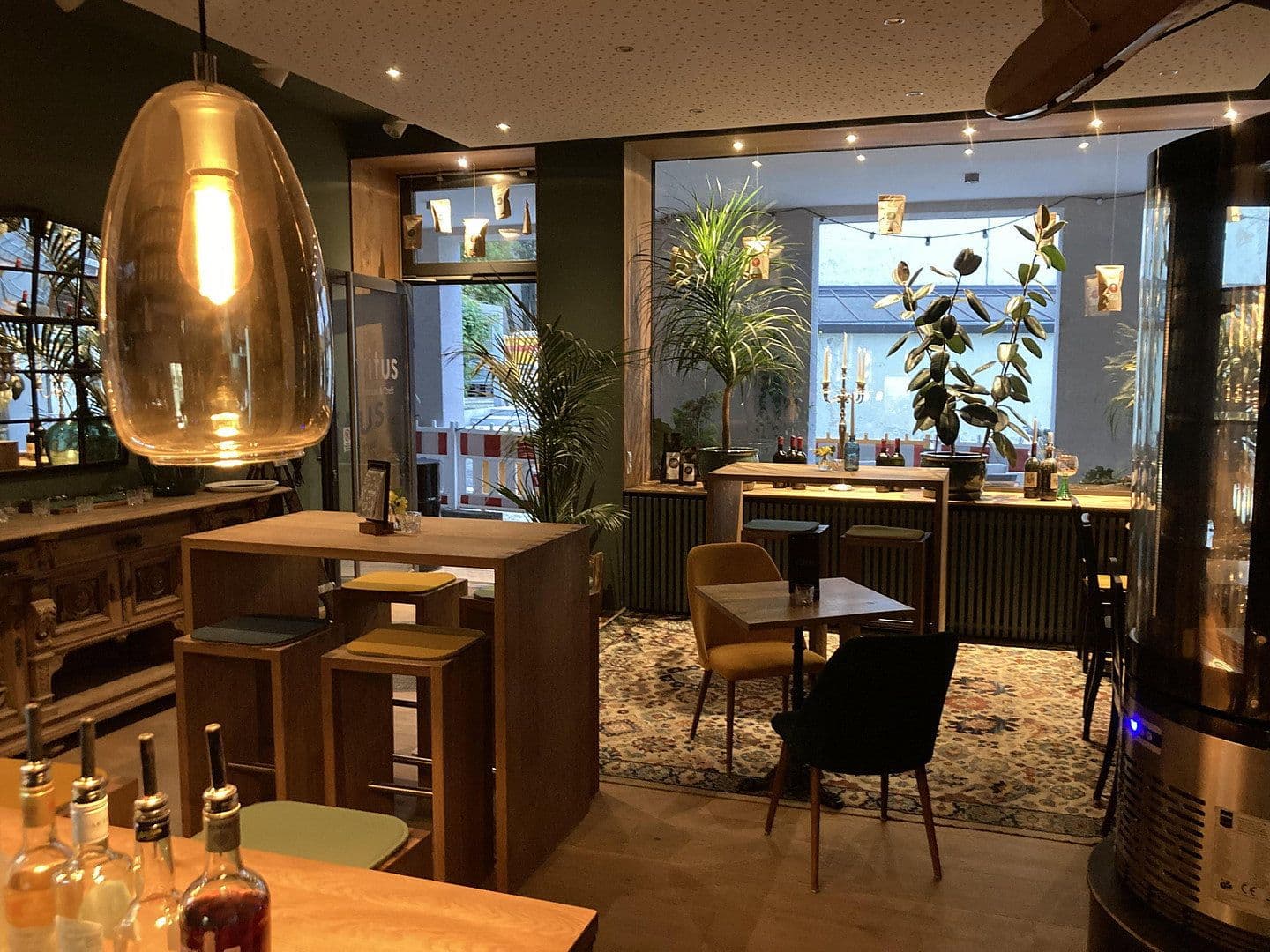 Pronájem nebytového prostoru 120 m², Ulm, Bádensko-Württembersko Pronájem nebytového prostoru 120 m², Ulm, Bádensko-Württembersko