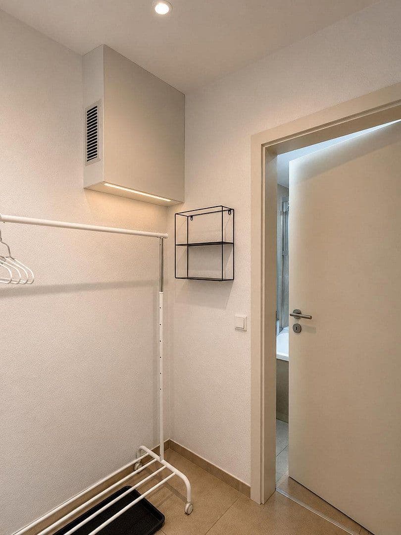 Prodej bytu 1+1 36 m², Eibenstraße 6, Düsseldorf, Severní Porýní-Vestfálsko Prodej bytu 1+1 36 m², Eibenstraße 6, Düsseldorf, Severní Porýní-Vestfálsko