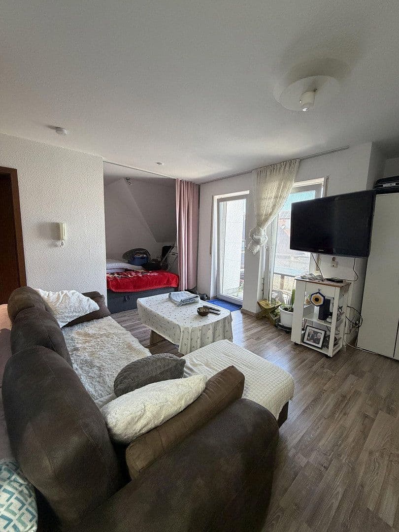 Pronájem bytu 1+kk 32 m², Wilhelmstraße 9, Weil im Schönbuch, Bádensko-Württembersko Pronájem bytu 1+kk 32 m², Wilhelmstraße 9, Weil im Schönbuch, Bádensko-Württembersko