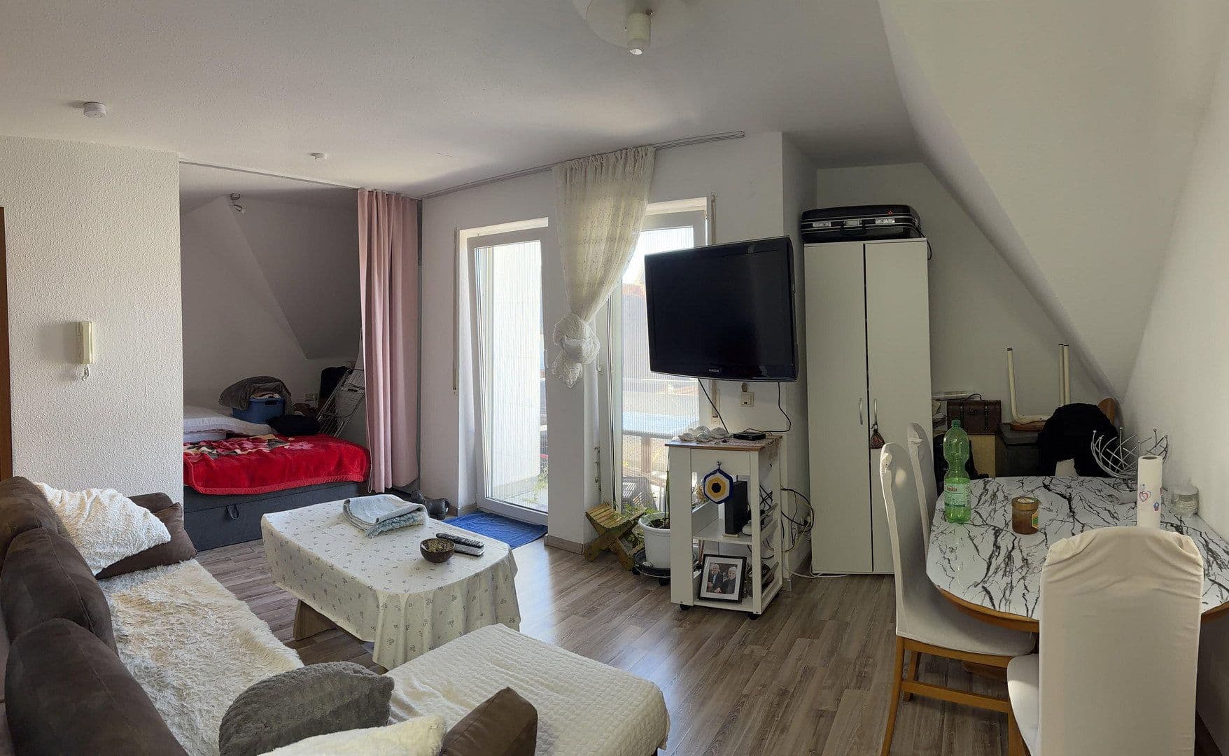 Pronájem bytu 1+kk 32 m², Wilhelmstraße 9, Weil im Schönbuch, Bádensko-Württembersko Pronájem bytu 1+kk 32 m², Wilhelmstraße 9, Weil im Schönbuch, Bádensko-Württembersko