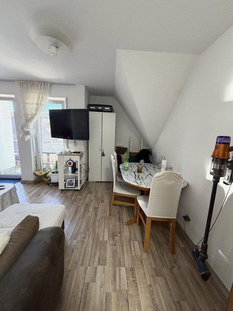 Pronájem bytu 1+kk 32 m², Wilhelmstraße 9, Weil im Schönbuch, Bádensko-Württembersko Pronájem bytu 1+kk 32 m², Wilhelmstraße 9, Weil im Schönbuch, Bádensko-Württembersko