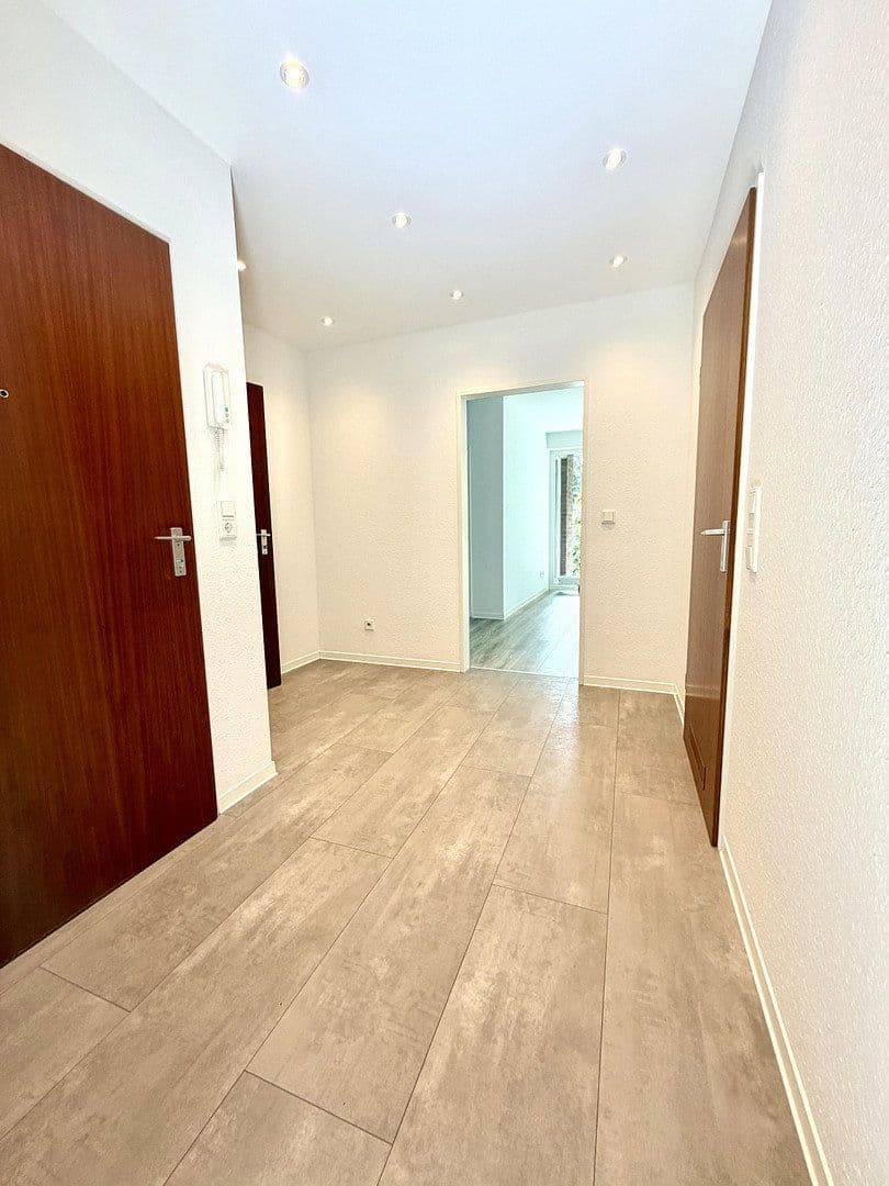 Pronájem bytu 2+1 62 m², Torfbruchstrasse 107, Düsseldorf, Severní Porýní-Vestfálsko Pronájem bytu 2+1 62 m², Torfbruchstrasse 107, Düsseldorf, Severní Porýní-Vestfálsko