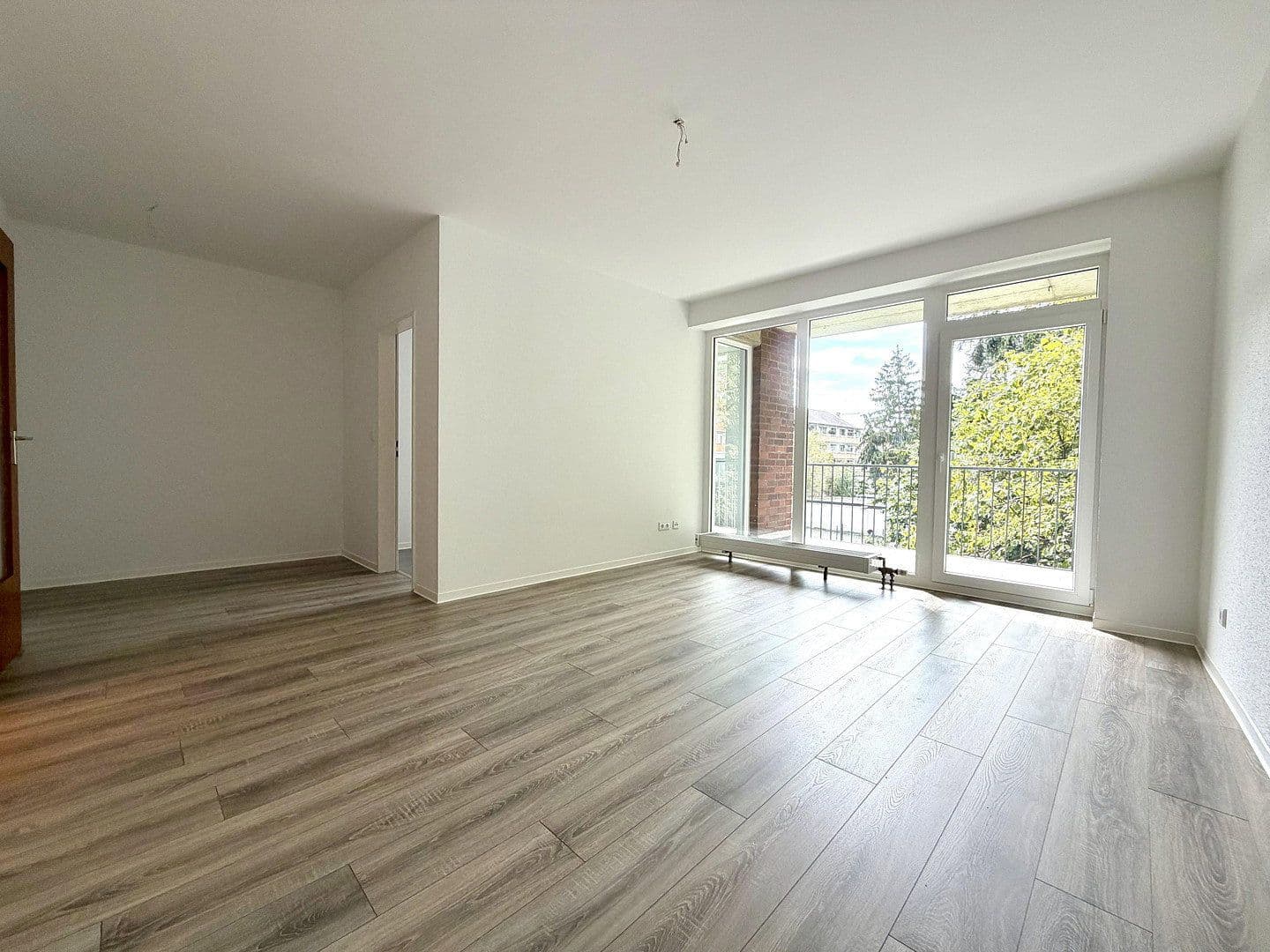 Pronájem bytu 2+1 62 m², Torfbruchstrasse 107, Düsseldorf, Severní Porýní-Vestfálsko Pronájem bytu 2+1 62 m², Torfbruchstrasse 107, Düsseldorf, Severní Porýní-Vestfálsko