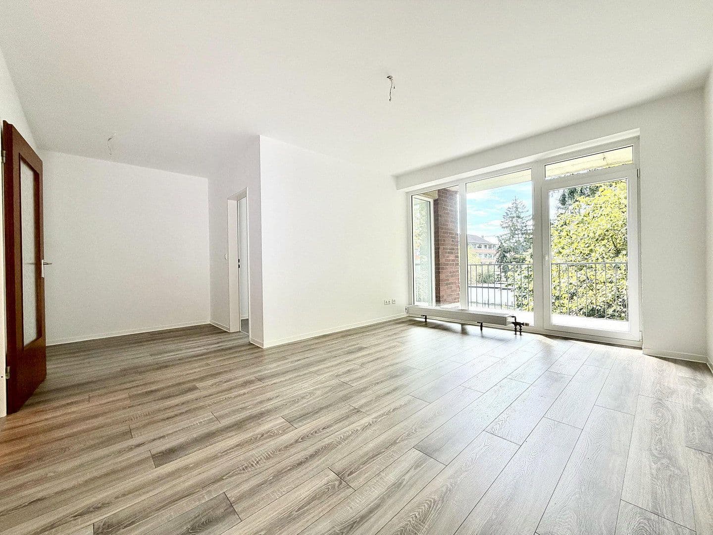 Pronájem bytu 2+1 62 m², Torfbruchstrasse 107, Düsseldorf, Severní Porýní-Vestfálsko Pronájem bytu 2+1 62 m², Torfbruchstrasse 107, Düsseldorf, Severní Porýní-Vestfálsko