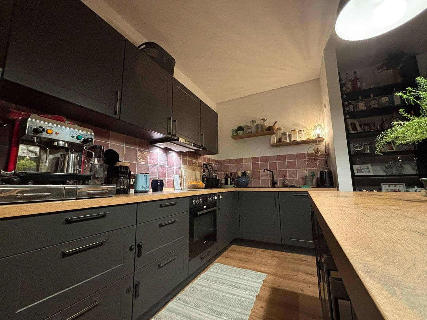 Pronájem bytu 4+1 136 m², Ländgasse 135a, Landshut, Bavorsko Pronájem bytu 4+1 136 m², Ländgasse 135a, Landshut, Bavorsko
