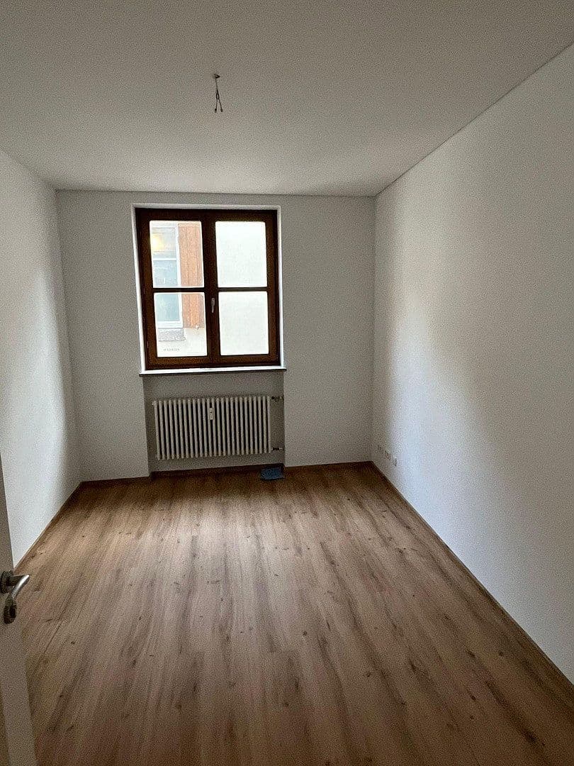 Pronájem bytu 4+1 136 m², Ländgasse 135a, Landshut, Bavorsko Pronájem bytu 4+1 136 m², Ländgasse 135a, Landshut, Bavorsko