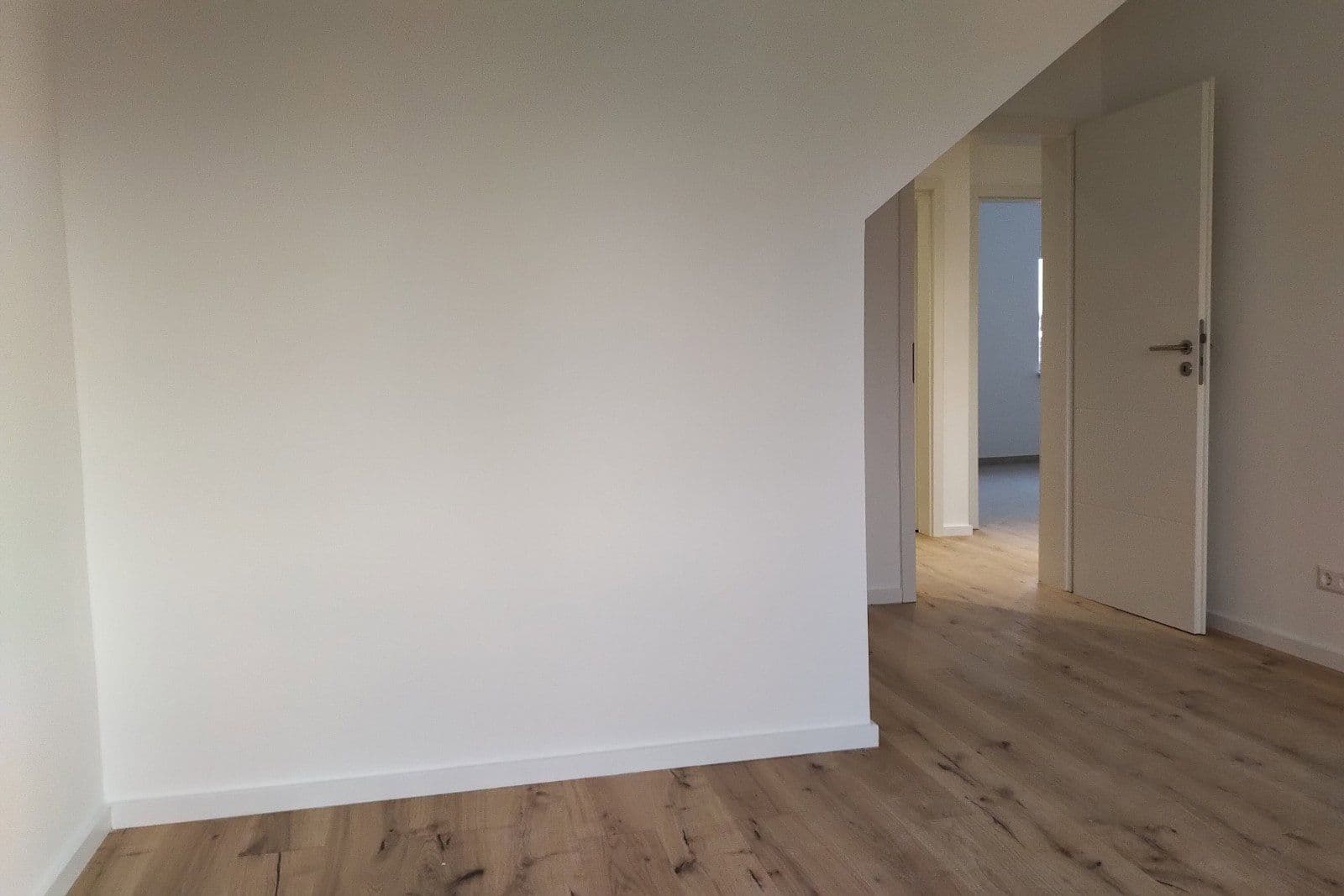 Pronájem bytu 2+1 60 m², Mörscher Straße 34, Frankenthal (Pfalz), Porýní-Falc Pronájem bytu 2+1 60 m², Mörscher Straße 34, Frankenthal (Pfalz), Porýní-Falc
