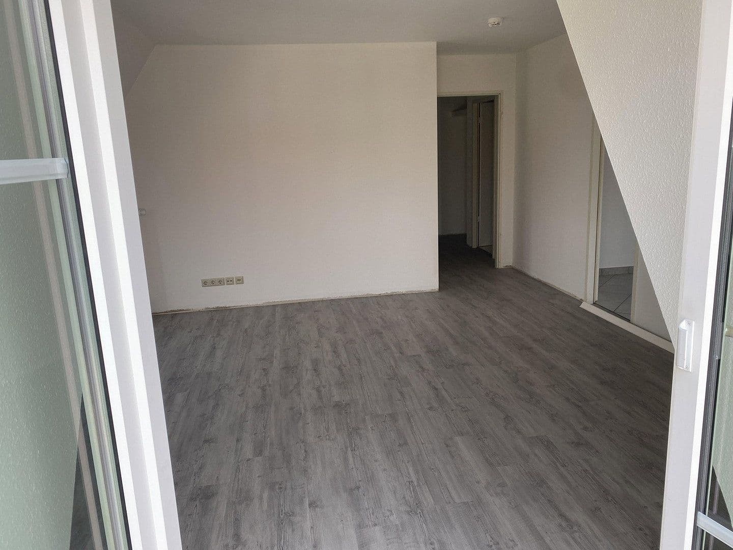 Pronájem bytu 2+1 62 m², Cottbus, Braniborsko Pronájem bytu 2+1 62 m², Cottbus, Braniborsko