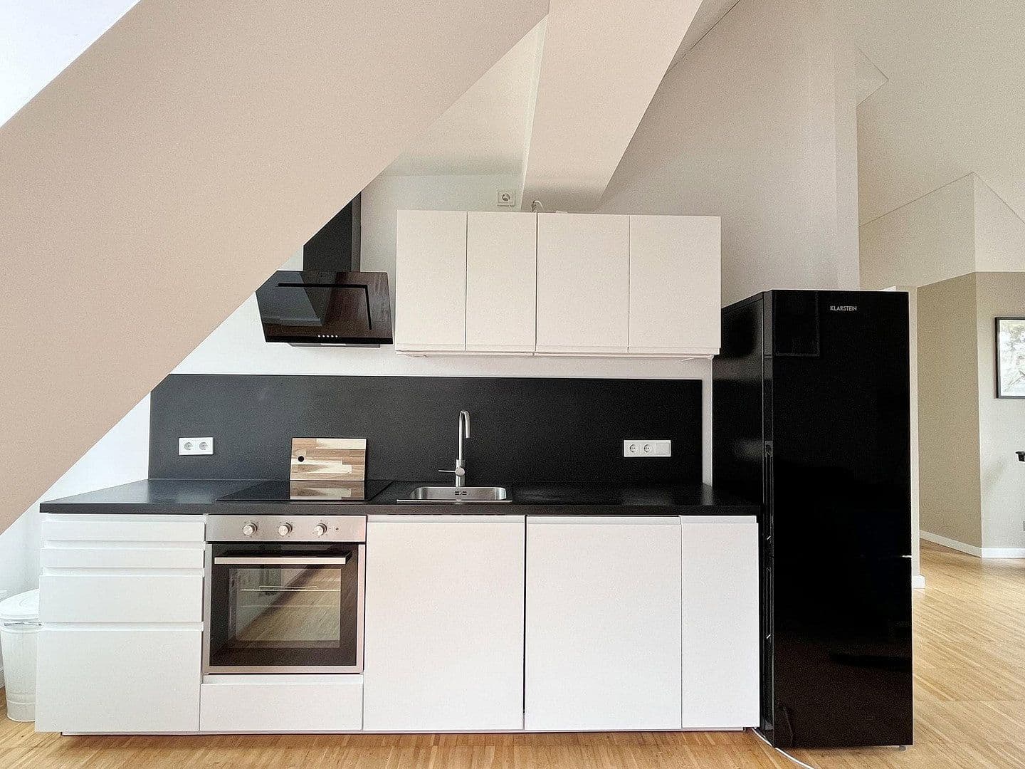 Prodej bytu 3+1 75 m², John-Schehr-Straße 39, Berlin, Berlín Prodej bytu 3+1 75 m², John-Schehr-Straße 39, Berlin, Berlín