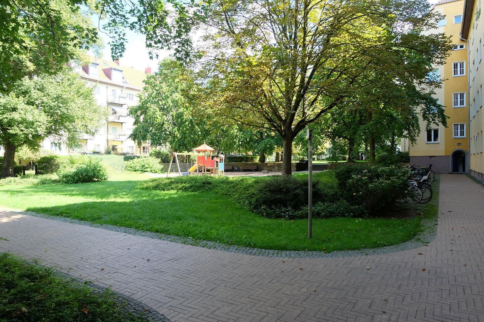 Prodej bytu 3+1 75 m², John-Schehr-Straße 39, Berlin, Berlín Prodej bytu 3+1 75 m², John-Schehr-Straße 39, Berlin, Berlín