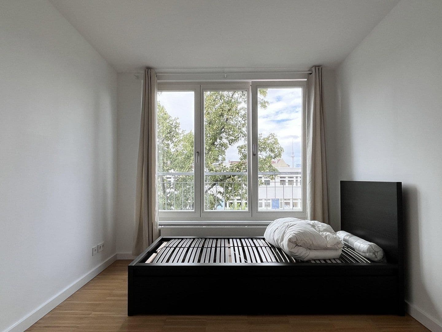 Prodej bytu 3+1 75 m², John-Schehr-Straße 39, Berlin, Berlín Prodej bytu 3+1 75 m², John-Schehr-Straße 39, Berlin, Berlín