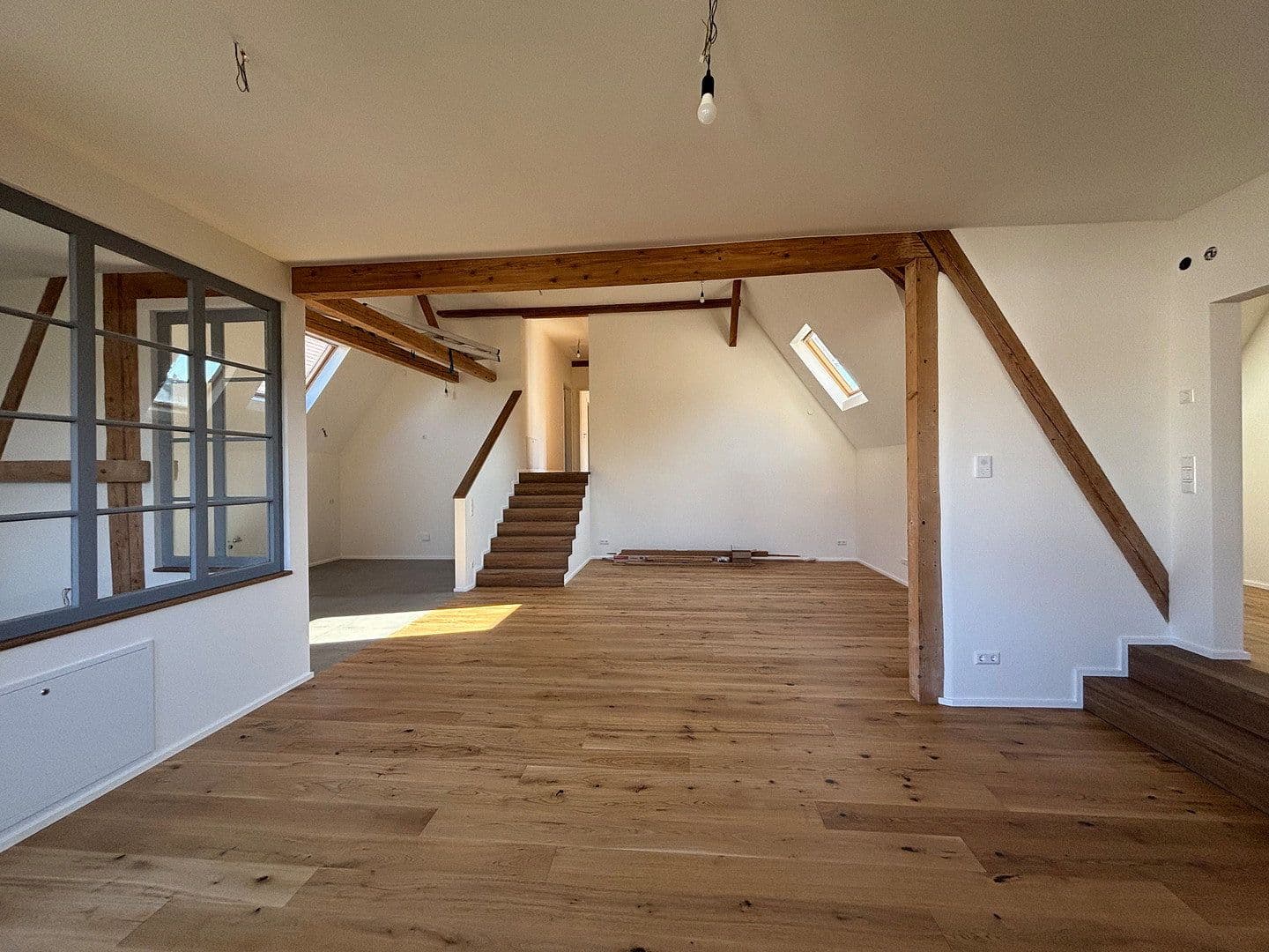 Pronájem bytu 4+kk 147 m², Niefern-Öschelbronn, Bádensko-Württembersko Pronájem bytu 4+kk 147 m², Niefern-Öschelbronn, Bádensko-Württembersko