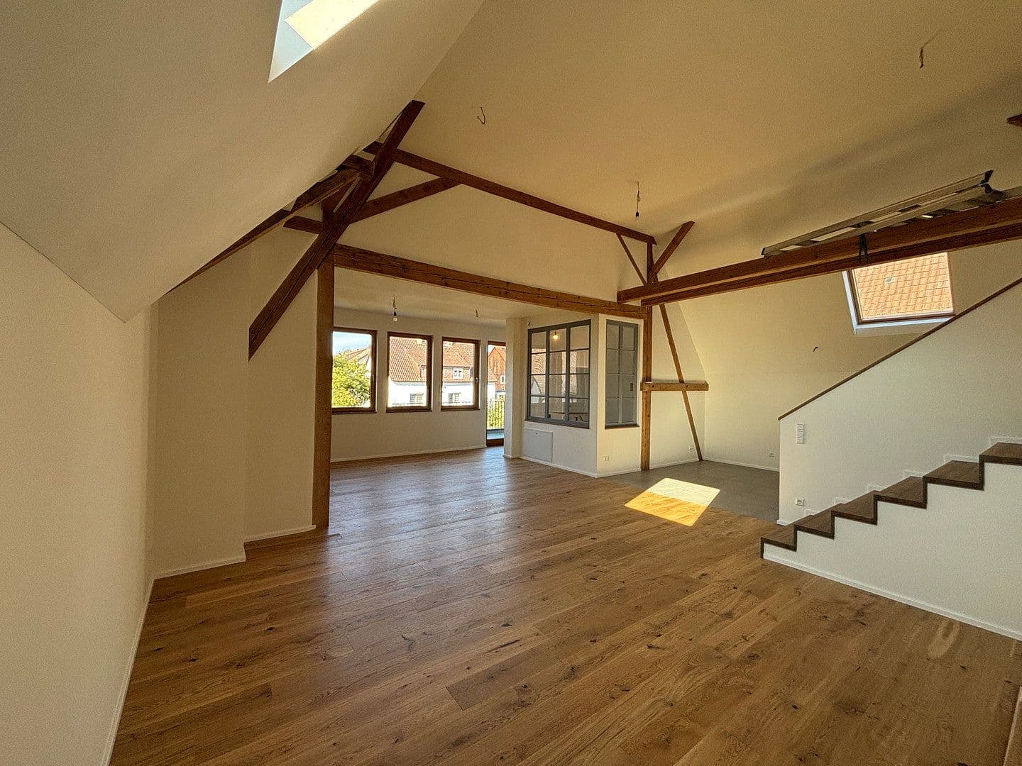 Pronájem bytu 4+kk 147 m², Niefern-Öschelbronn, Bádensko-Württembersko Pronájem bytu 4+kk 147 m², Niefern-Öschelbronn, Bádensko-Württembersko