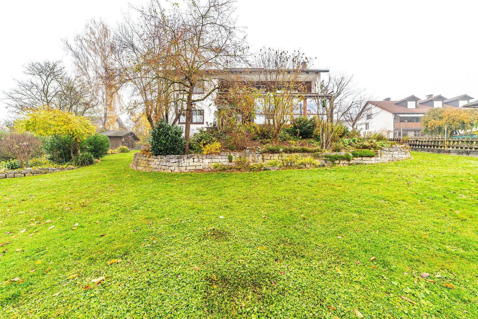 Prodej domu 195 m², pozemek 1.181 m², Mozartstraße 1, Au in der Hallertau, Bavorsko Prodej domu 195 m², pozemek 1.181 m², Mozartstraße 1, Au in der Hallertau, Bavorsko